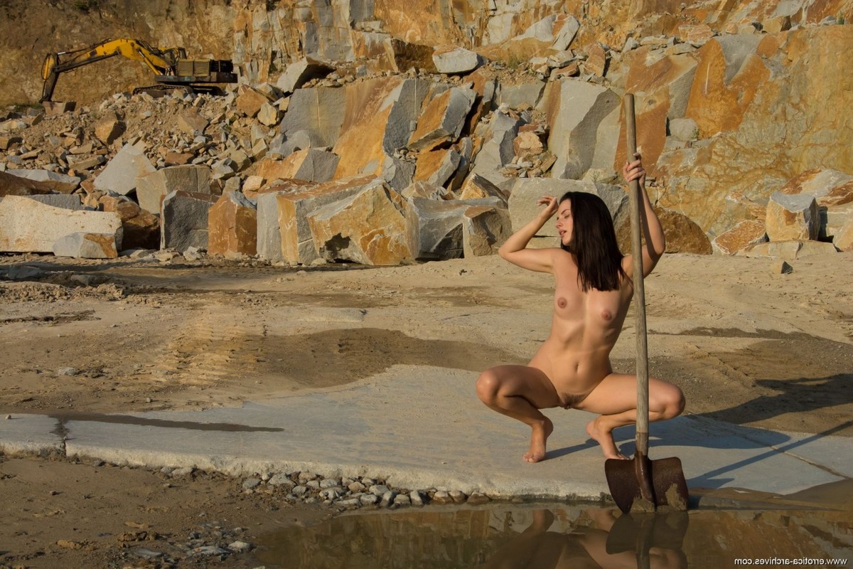 Prosigue lamiendo hasta el momento en que él llegue al clímax más dulce